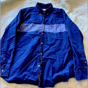 American Eagle XL men’s button down shirt.
